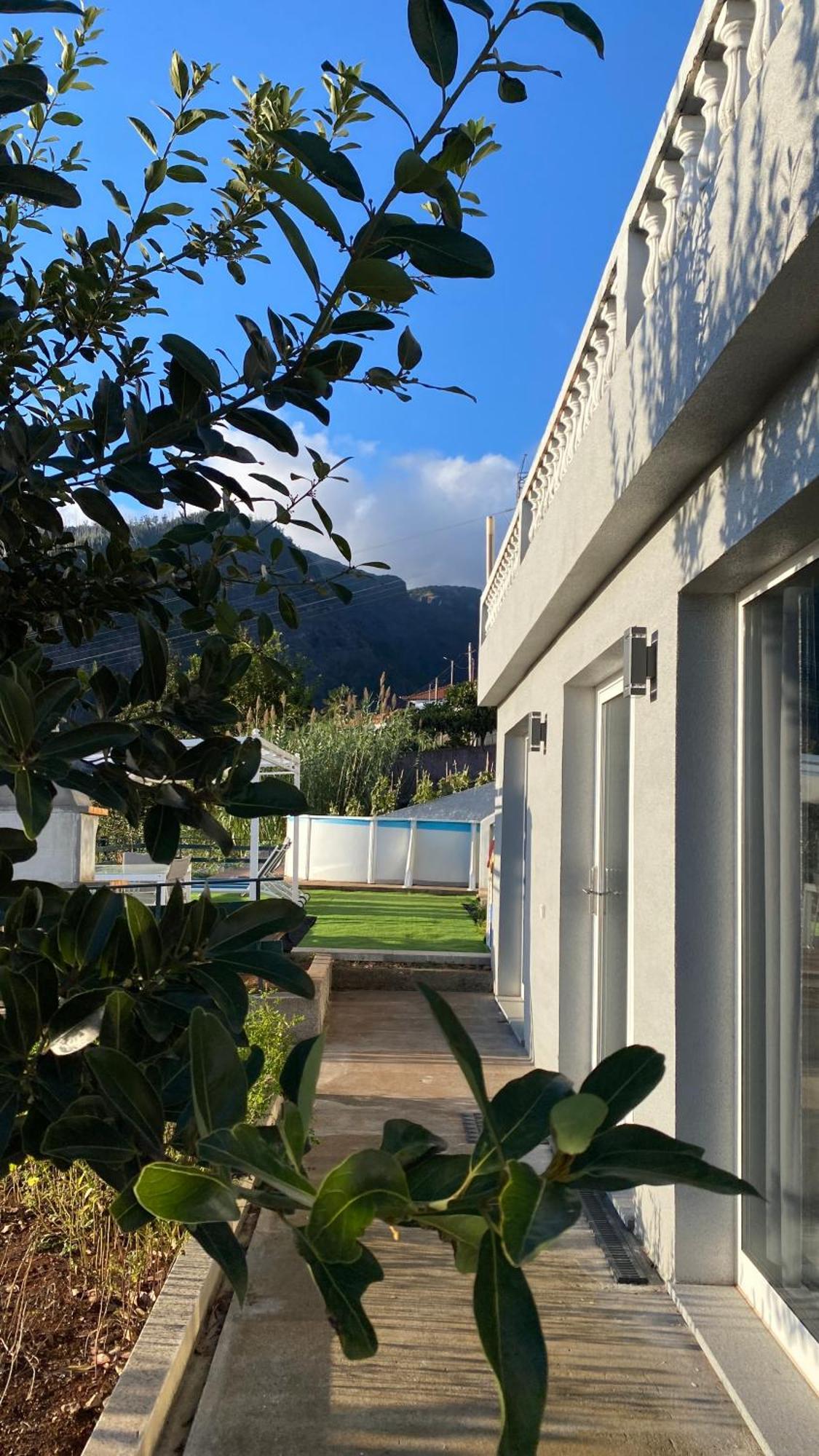Studio Geek Villa - Open Space - 5M From 5 Top Attractions - Pool All Year Round, Dining Pergola, Barbecue - Funchal Matrix Holiday Home Ngoại thất bức ảnh